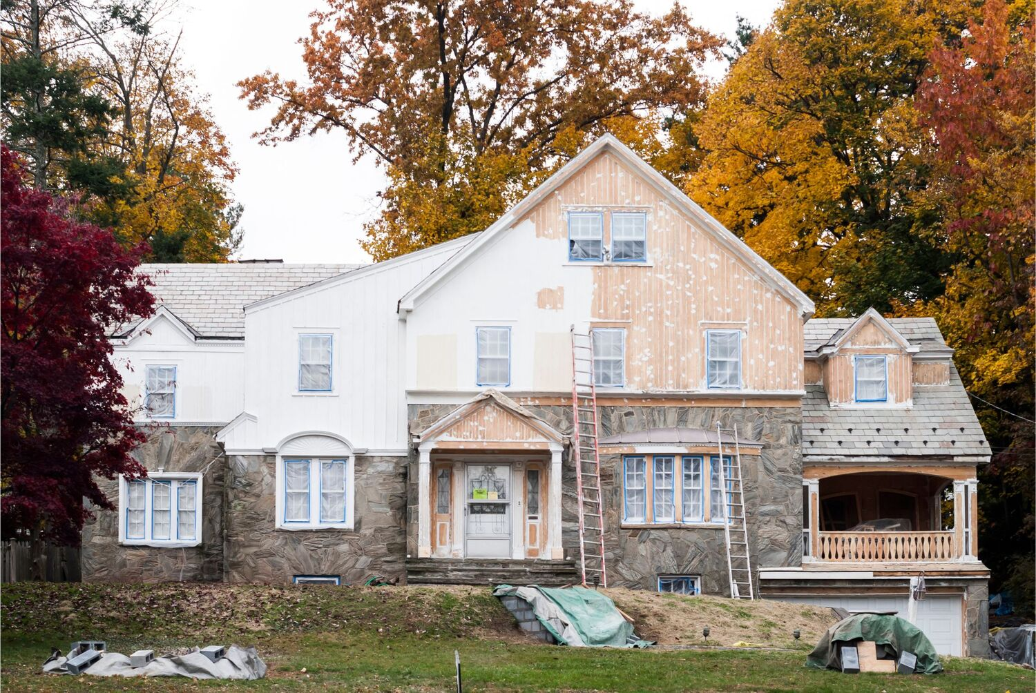 Stone Colonial · Mid-Reno